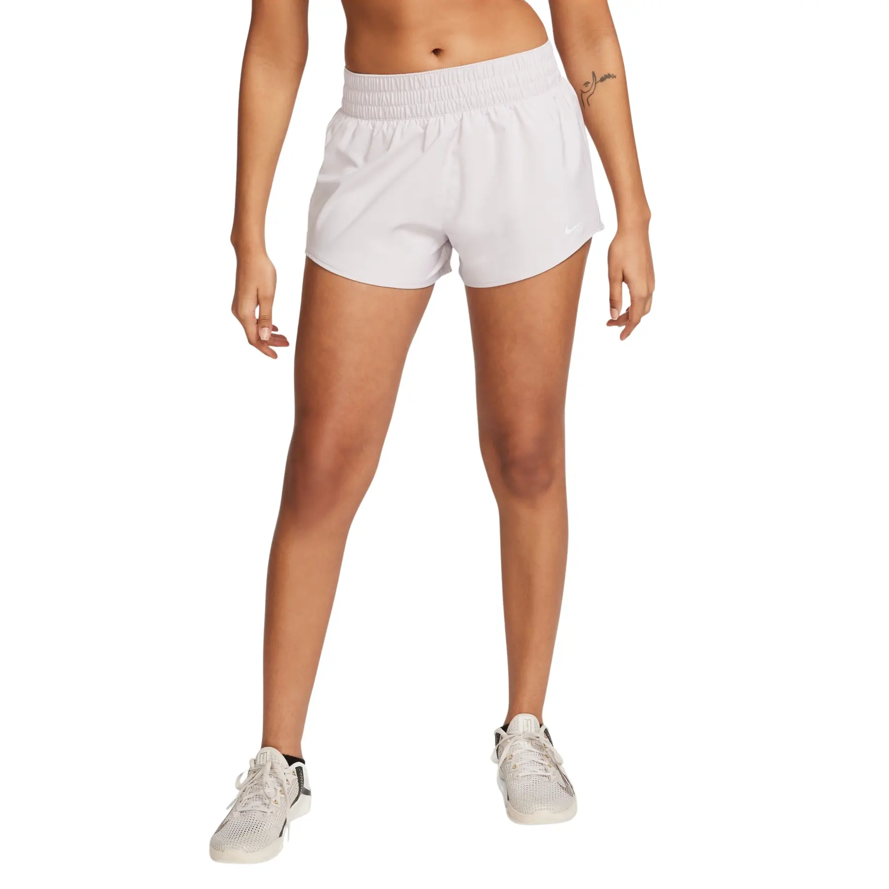 Gefütterte Shorts mit mittlerer Leibhöhe, Damen Nike One Dri-FIT