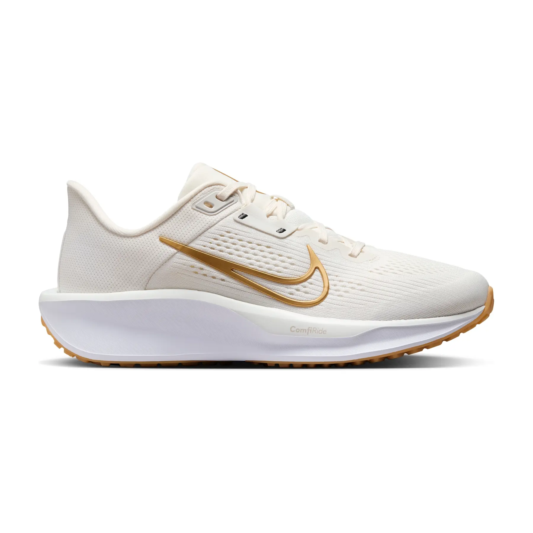 Nike Quest 6, vue de côté
