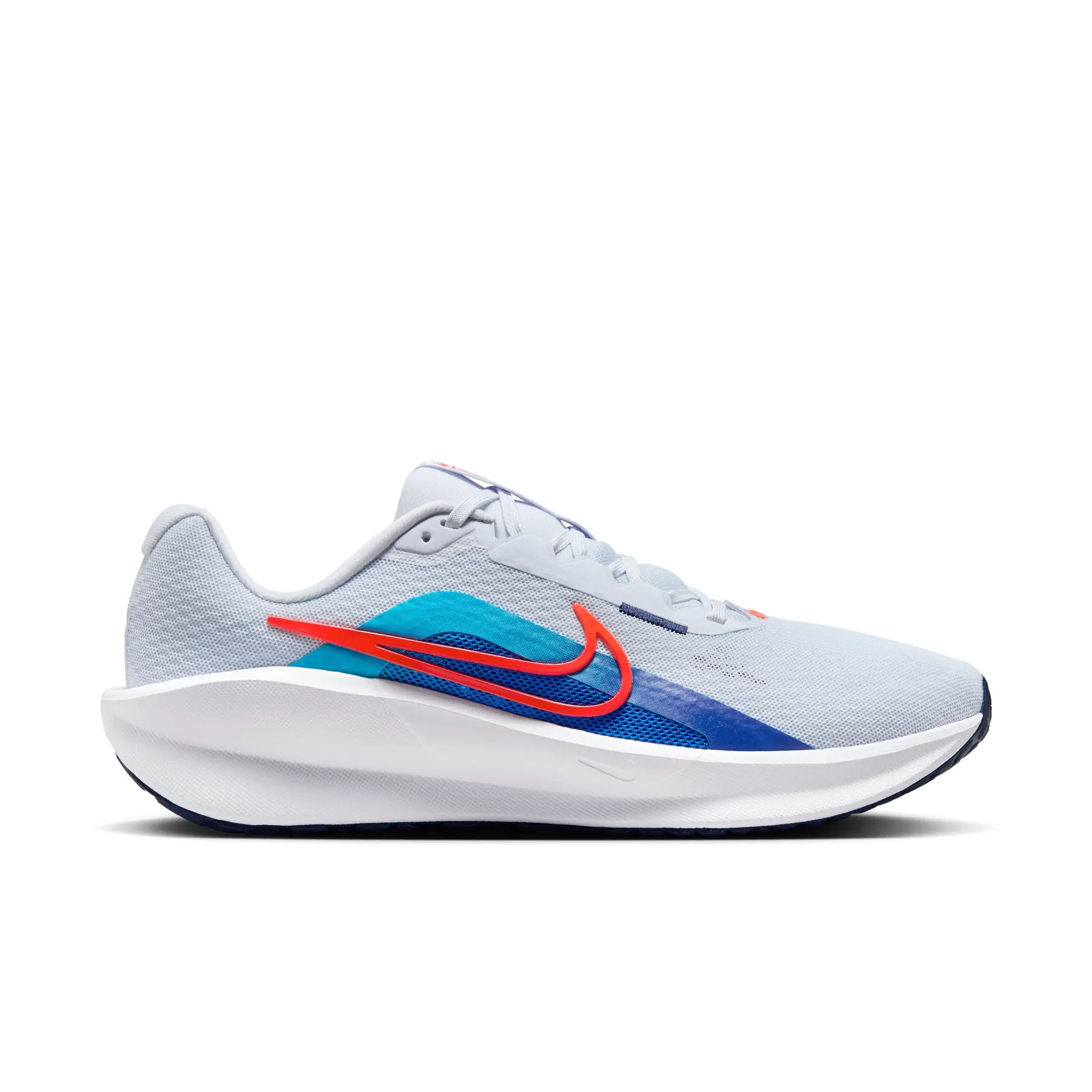 Nike Downshifter 13, vue de côté