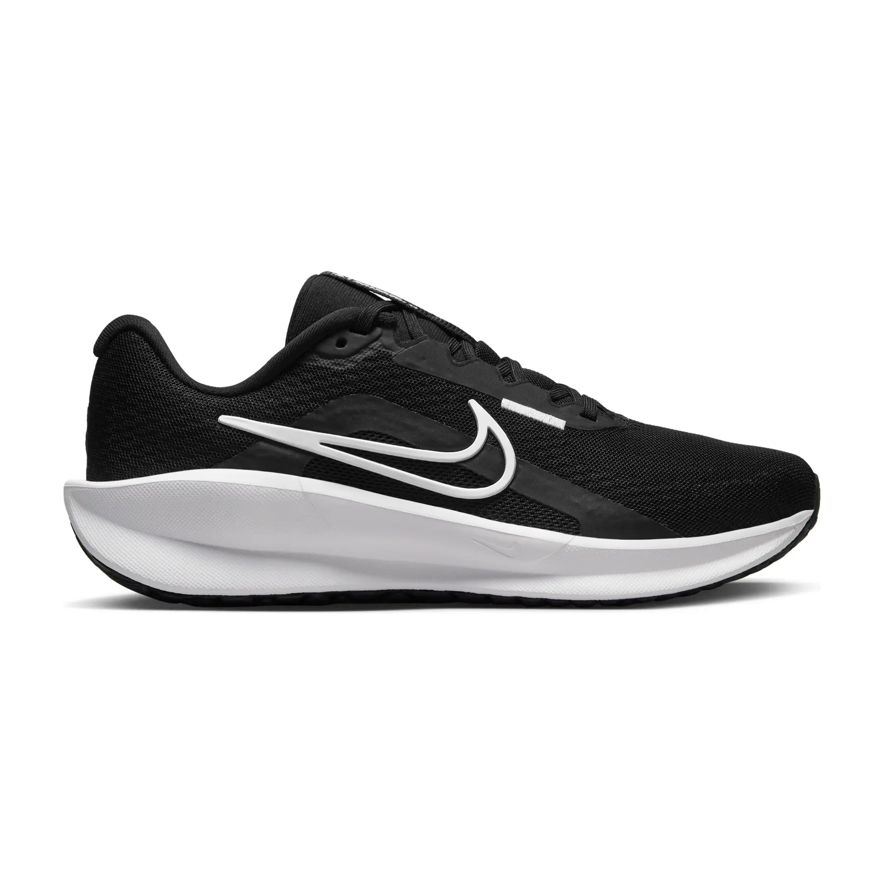 Nike Downshifter 13, vue de côté