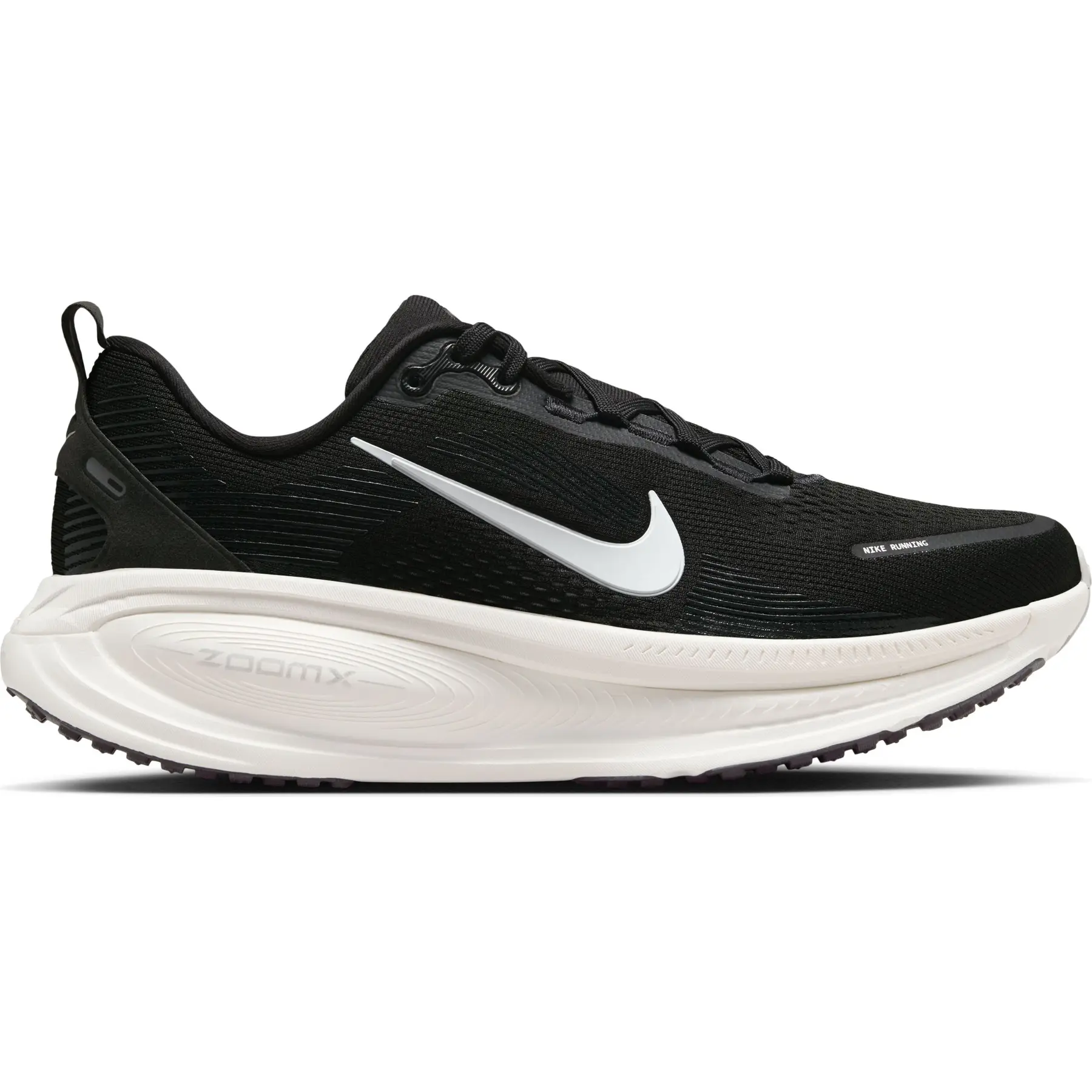 Running shoes Nike Vomero 18
