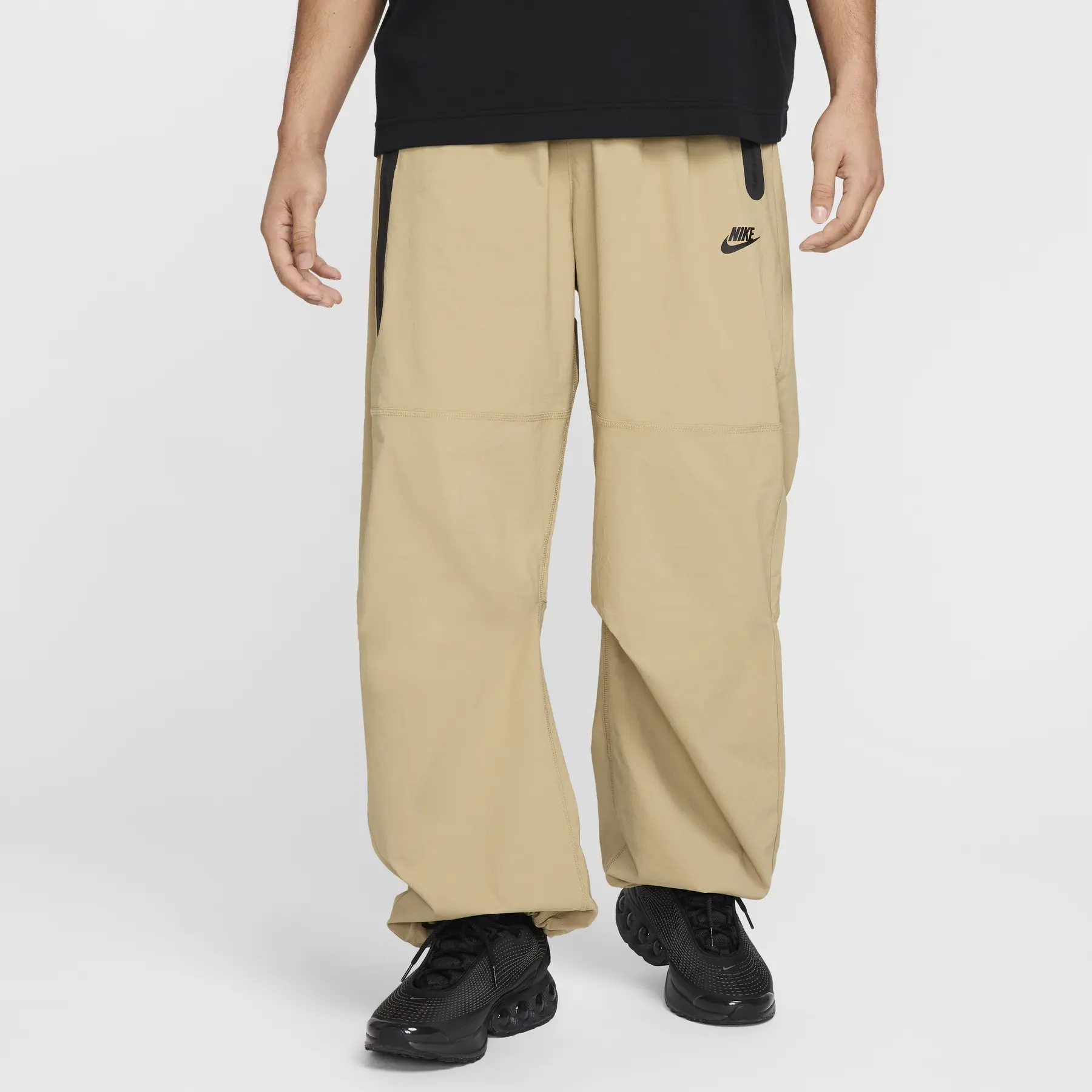 Oversize Jogginghose Nike Tech