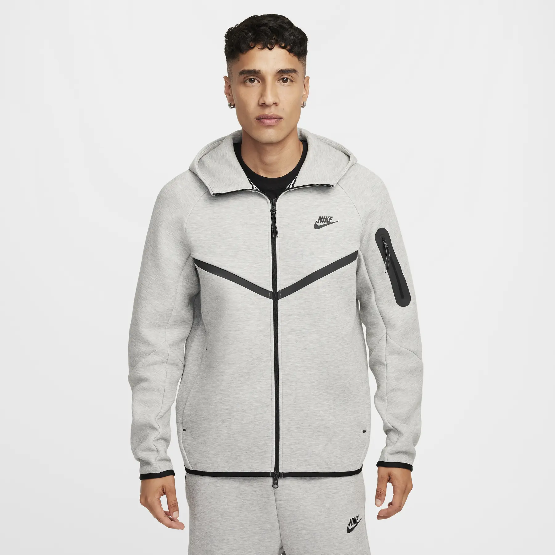Chaqueta con capucha Nike Tech
