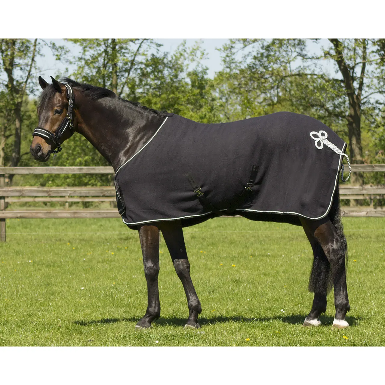 Coperta in pile QHP Ornament
