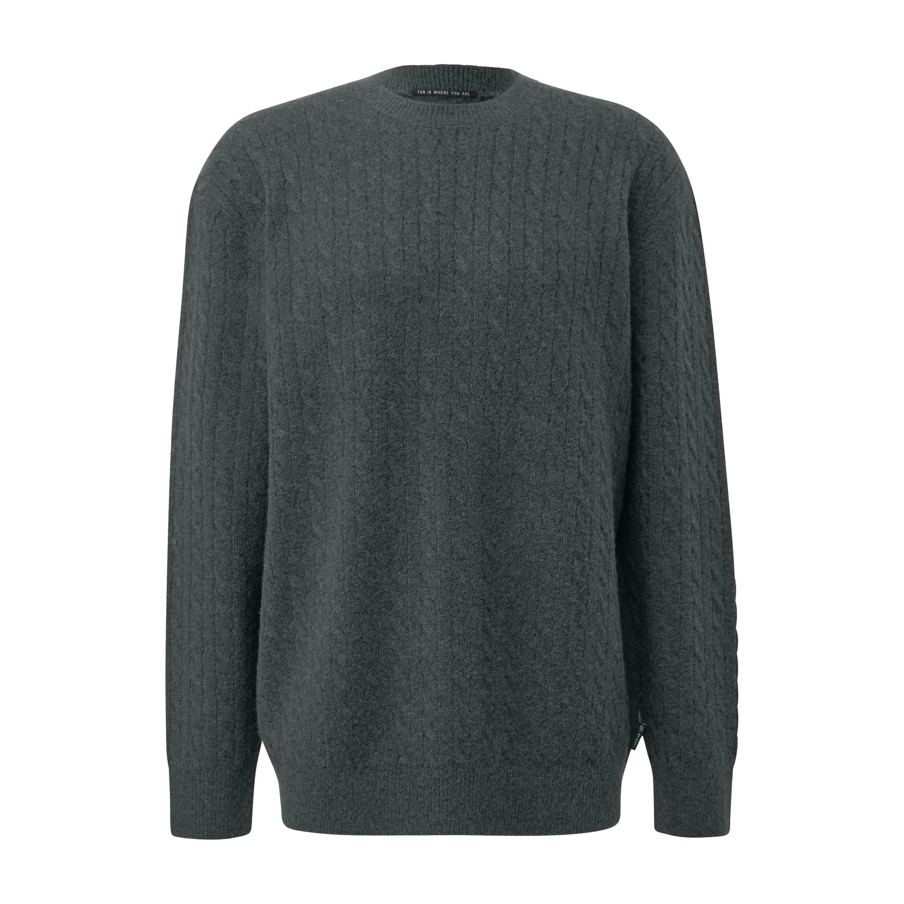 Pull mit Zopfmuster QS