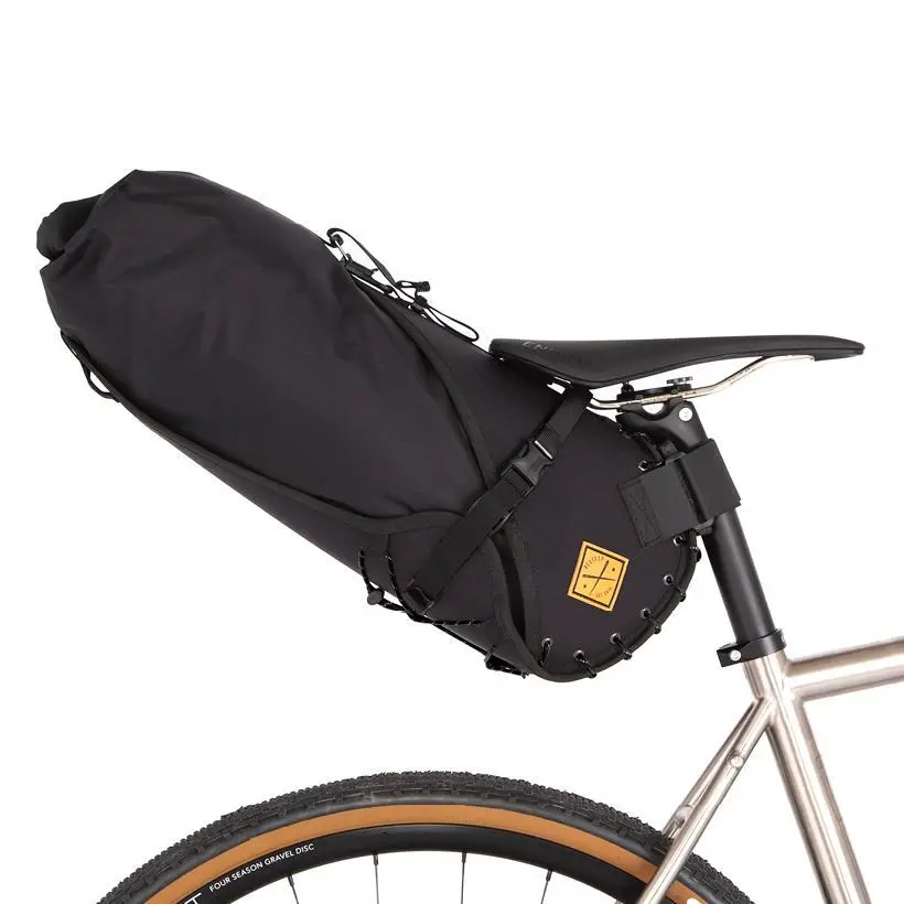 Fietszadeltas + waterdichte tas Restrap 14 L