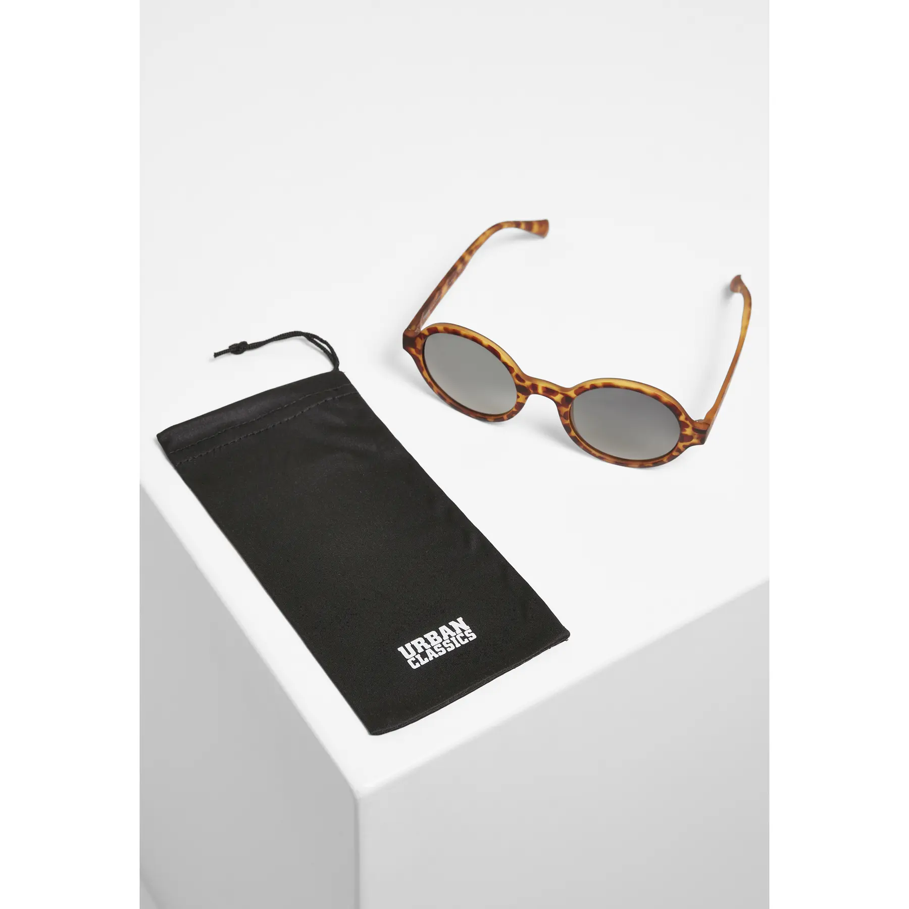 Occhiali da sole Urban Classics retro funk uc