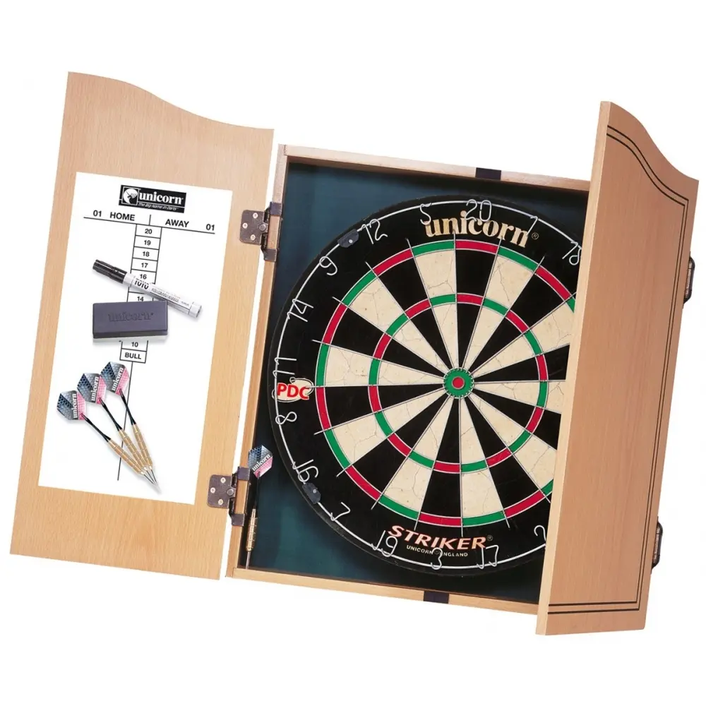 Zielscheibe mit 2 Dartsets Unicorn Striker Home Dart Center